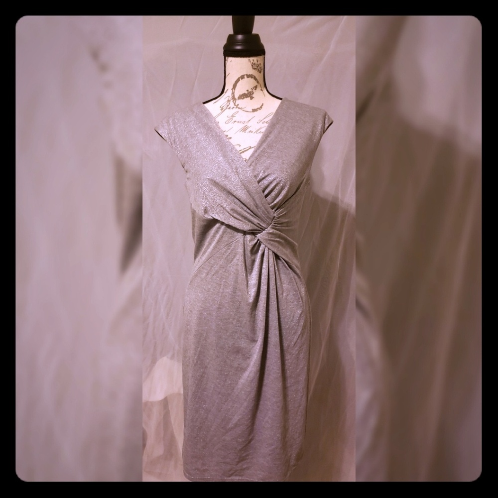Anne Klein low cut shimmery elegant dress